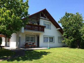 Гостиница Frankie Holiday Apartment II.  Балатондьерек